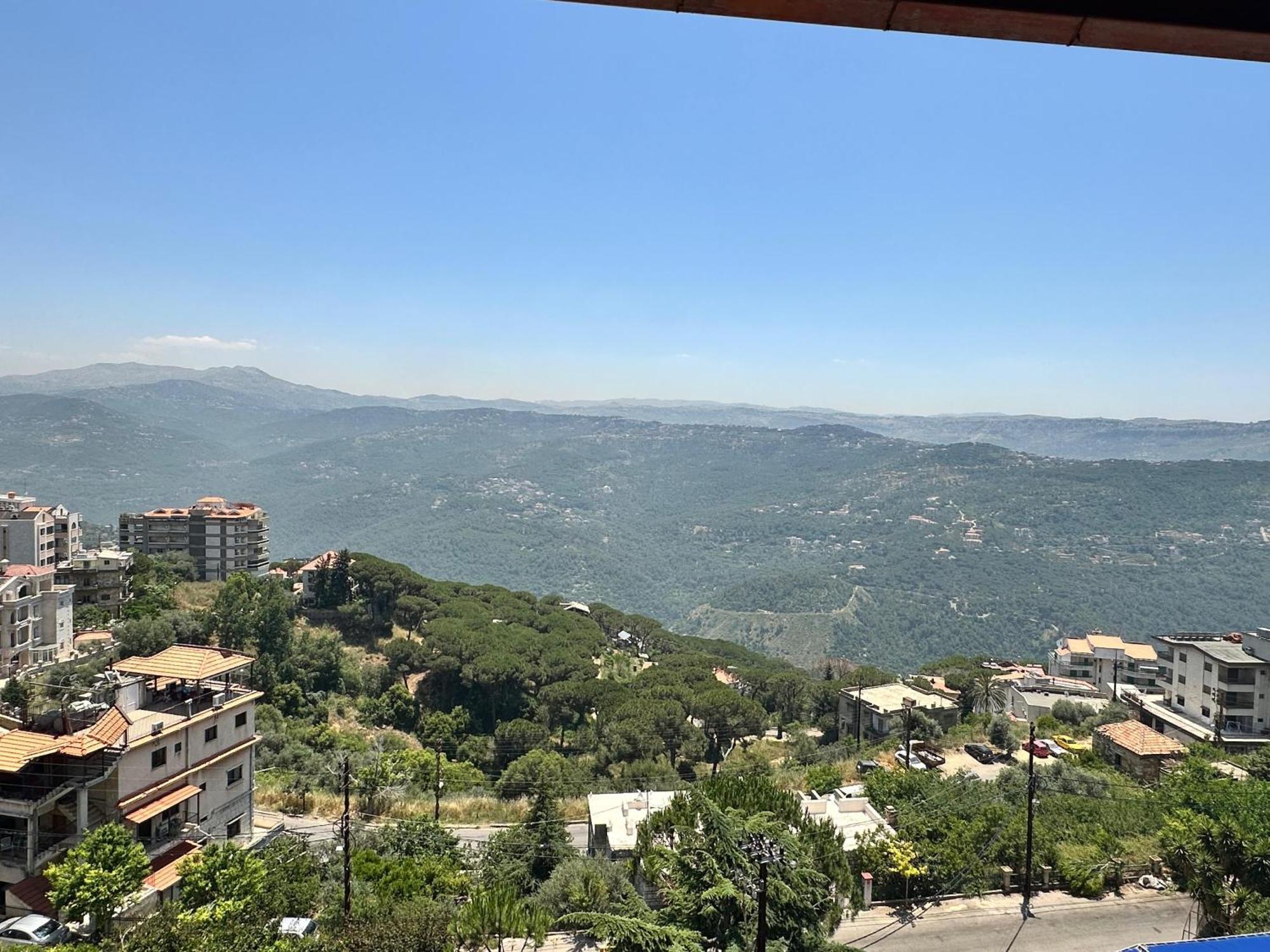 Le Crillon Hotel Броумана Екстериор снимка